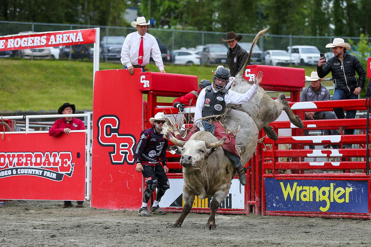 2025 Cloverdale Rodeo Bull Riding Champion - Beau Gardner