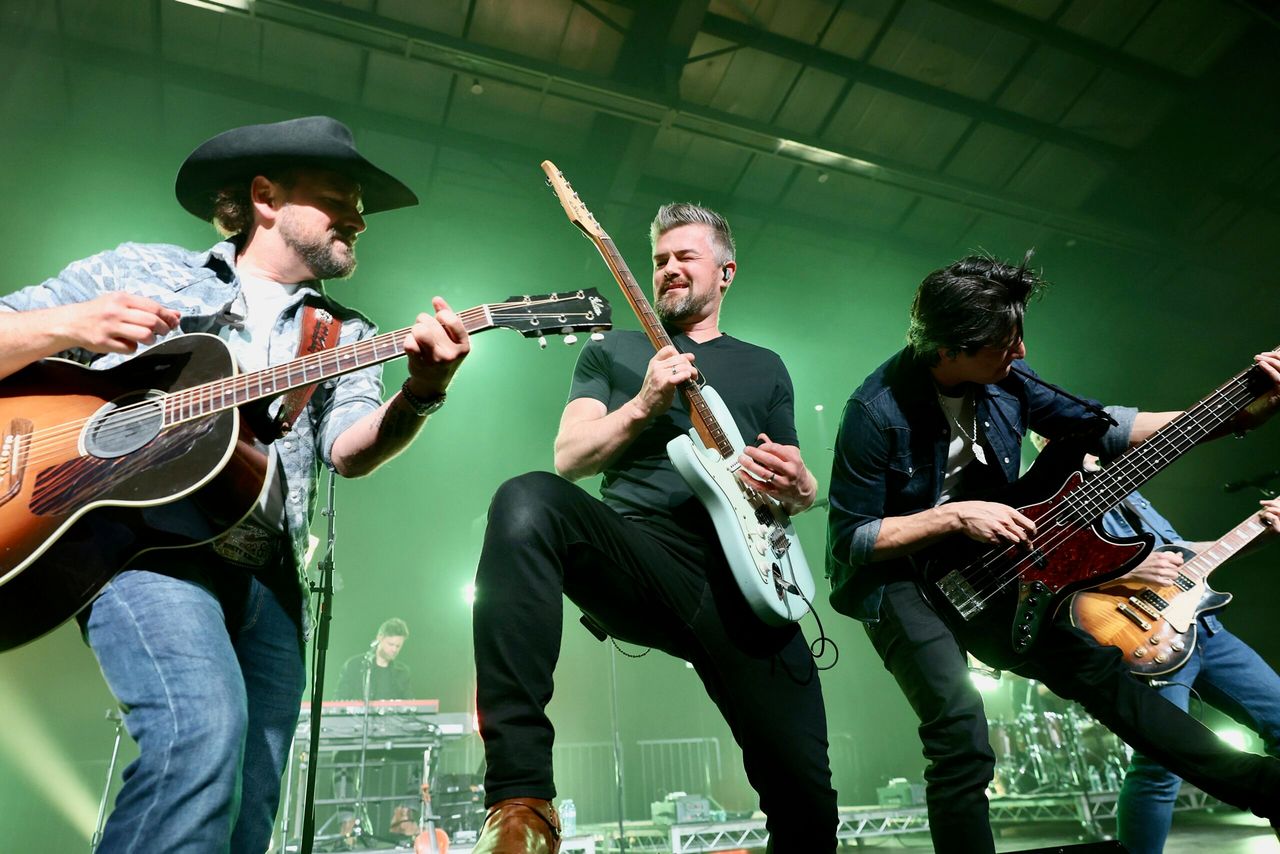 Brett Kissel on stage with his Band in the Longhorn Saloon in Cloverdale
